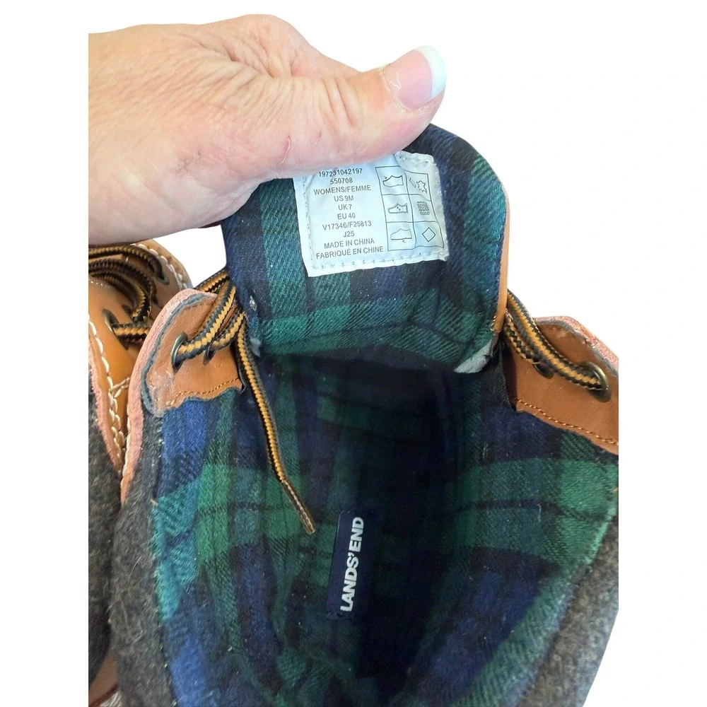 Lands End Womens Insulated Duck‎ Boots Navy Tan Plaid Lined Size 9M 550708